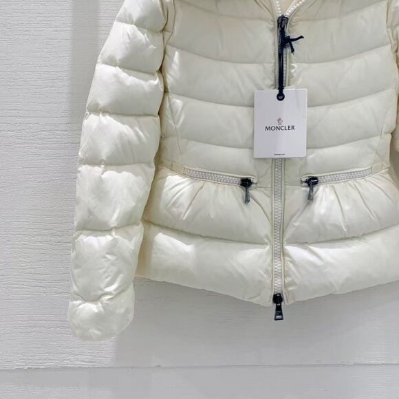 Moncler Women's White and Cream Jacket - Picture 3 of 7